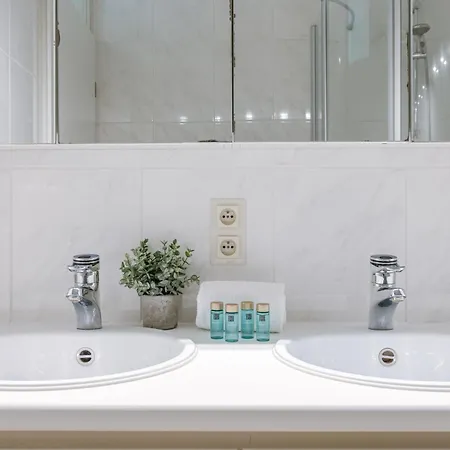Spectacular Penthouse With Parking And Panoramic View Apartment *